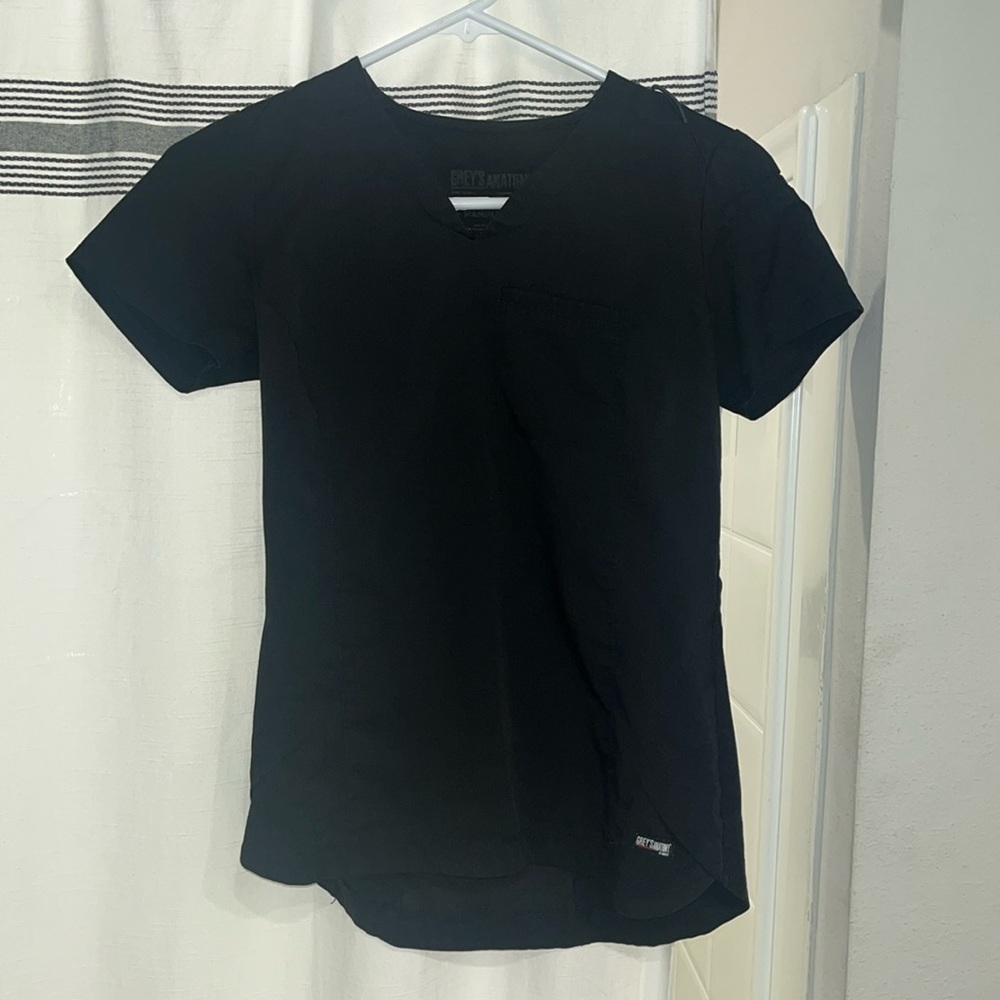 Greys Anatomy one Pocket Slim fit scrub top